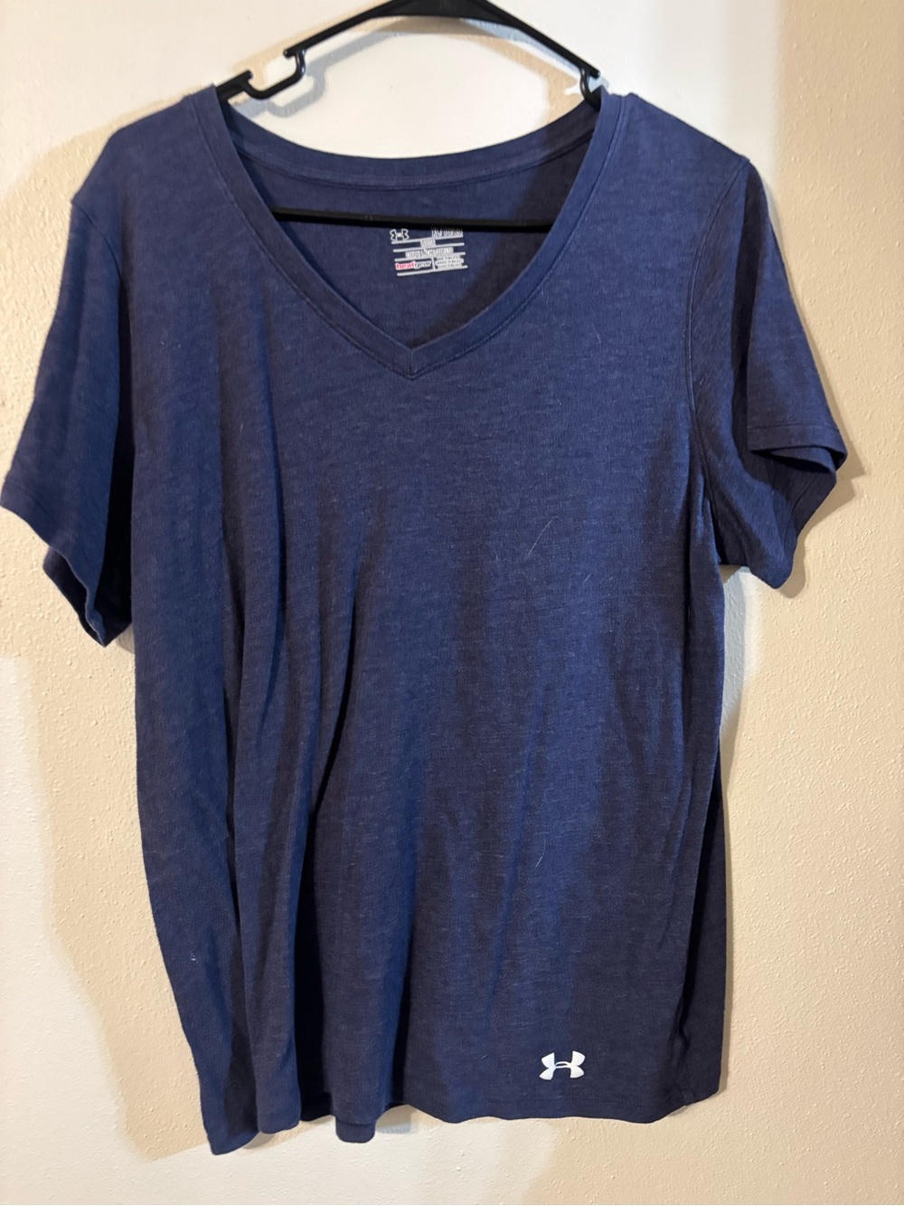 Under Armour Women's Heathered Dark Blue V-Neck Performance Tee